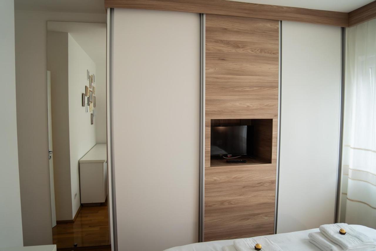 Ultracentral Golden Apartament 1 Suceava Exterior foto